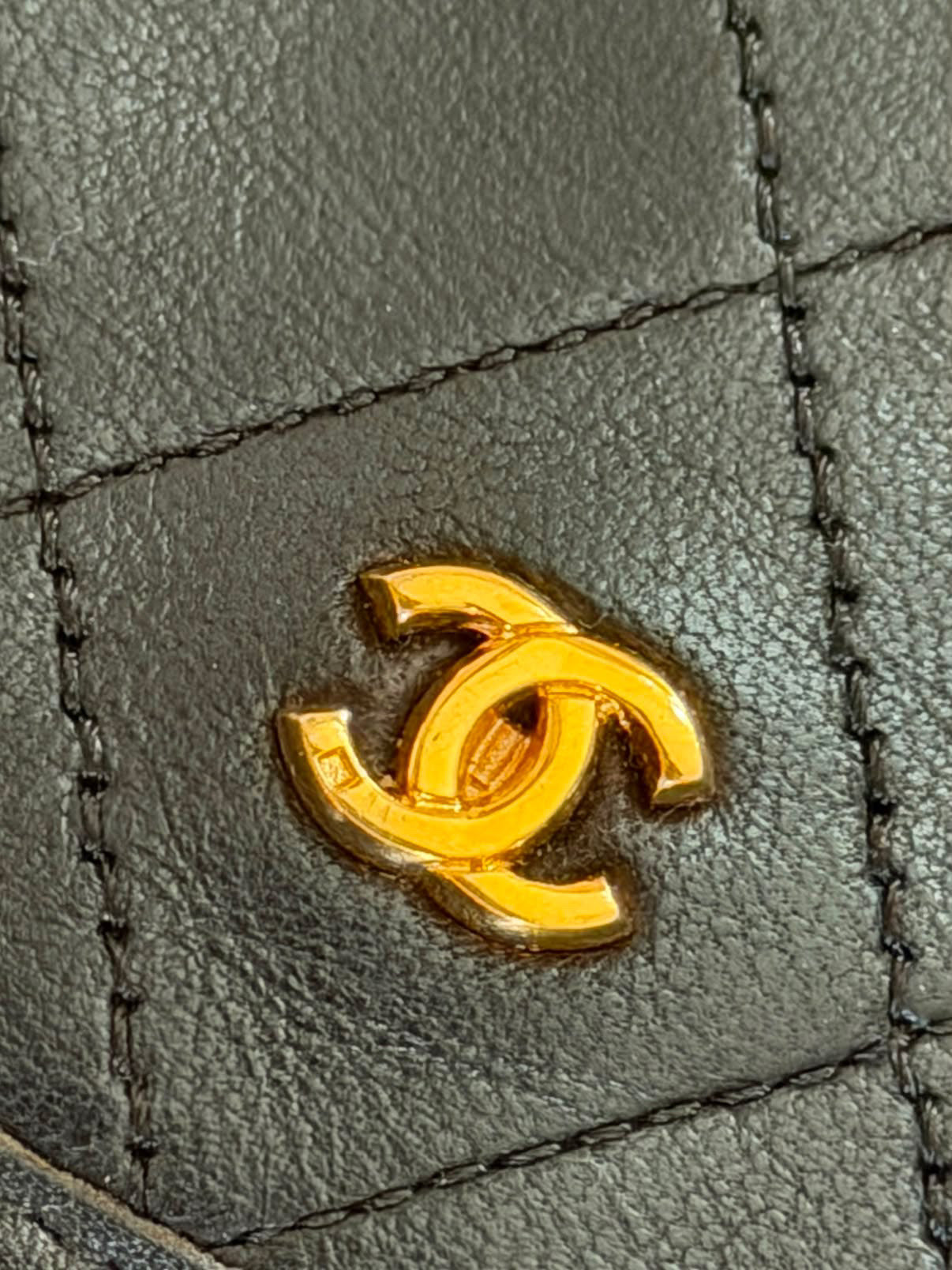 Chanel - Mini single flap