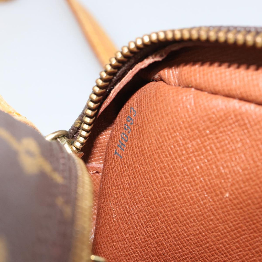 Louis Vuitton - Jeune fille MM