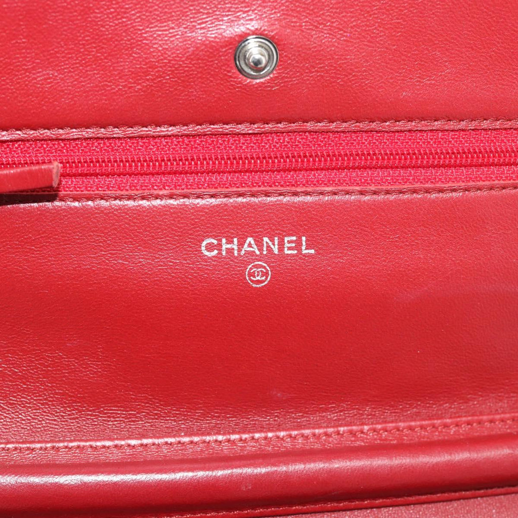 Chanel - WOC red