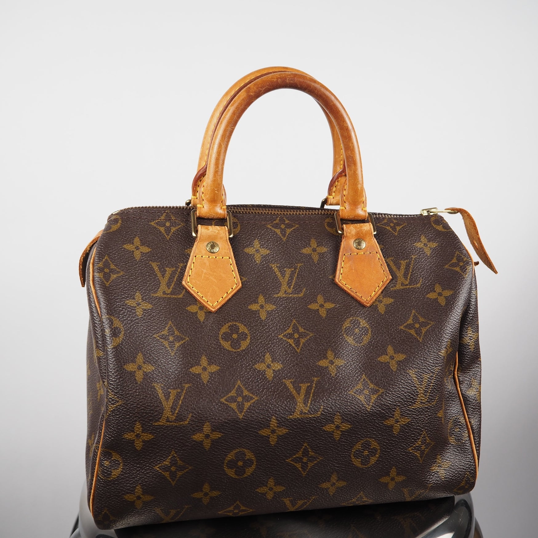 Louis Vuitton - Speedy 25