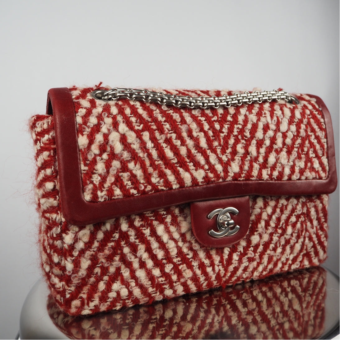 Chanel - Tweed Red