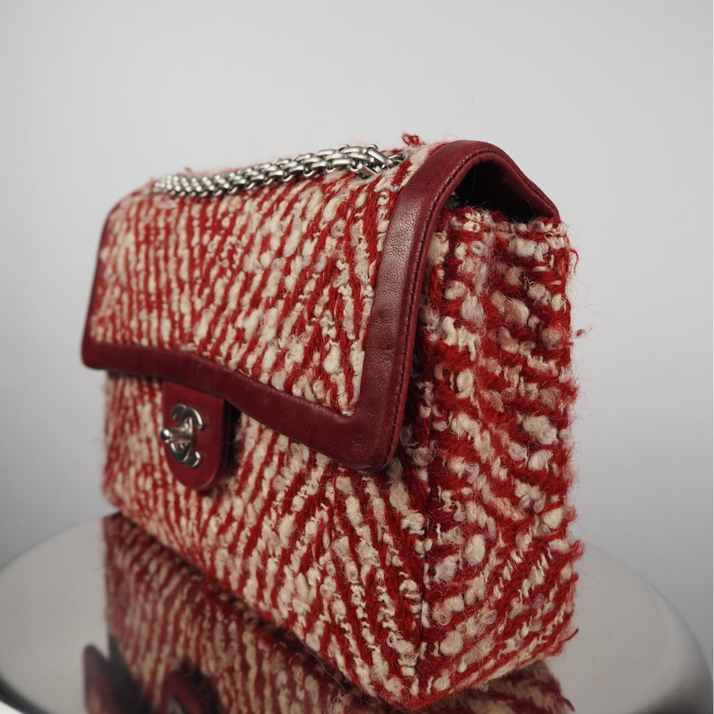 Chanel - Tweed Red