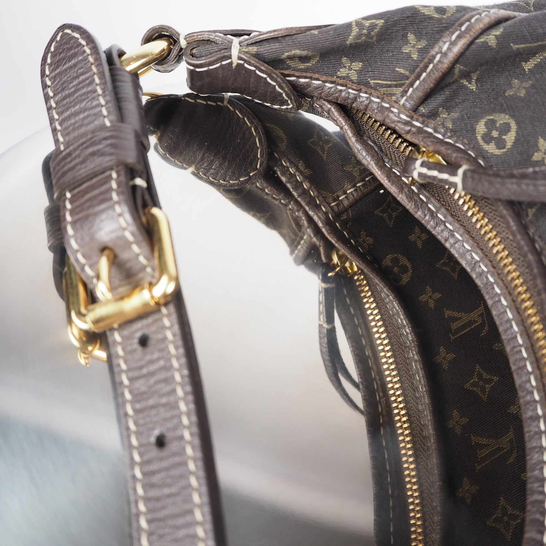 Louis Vuitton - Manon PM