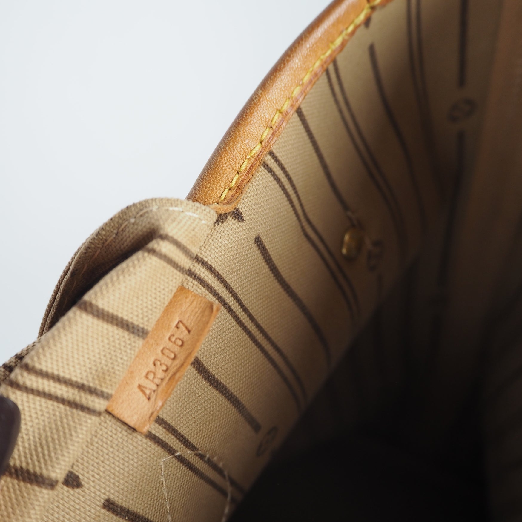 Louis Vuitton - Neverfull MM