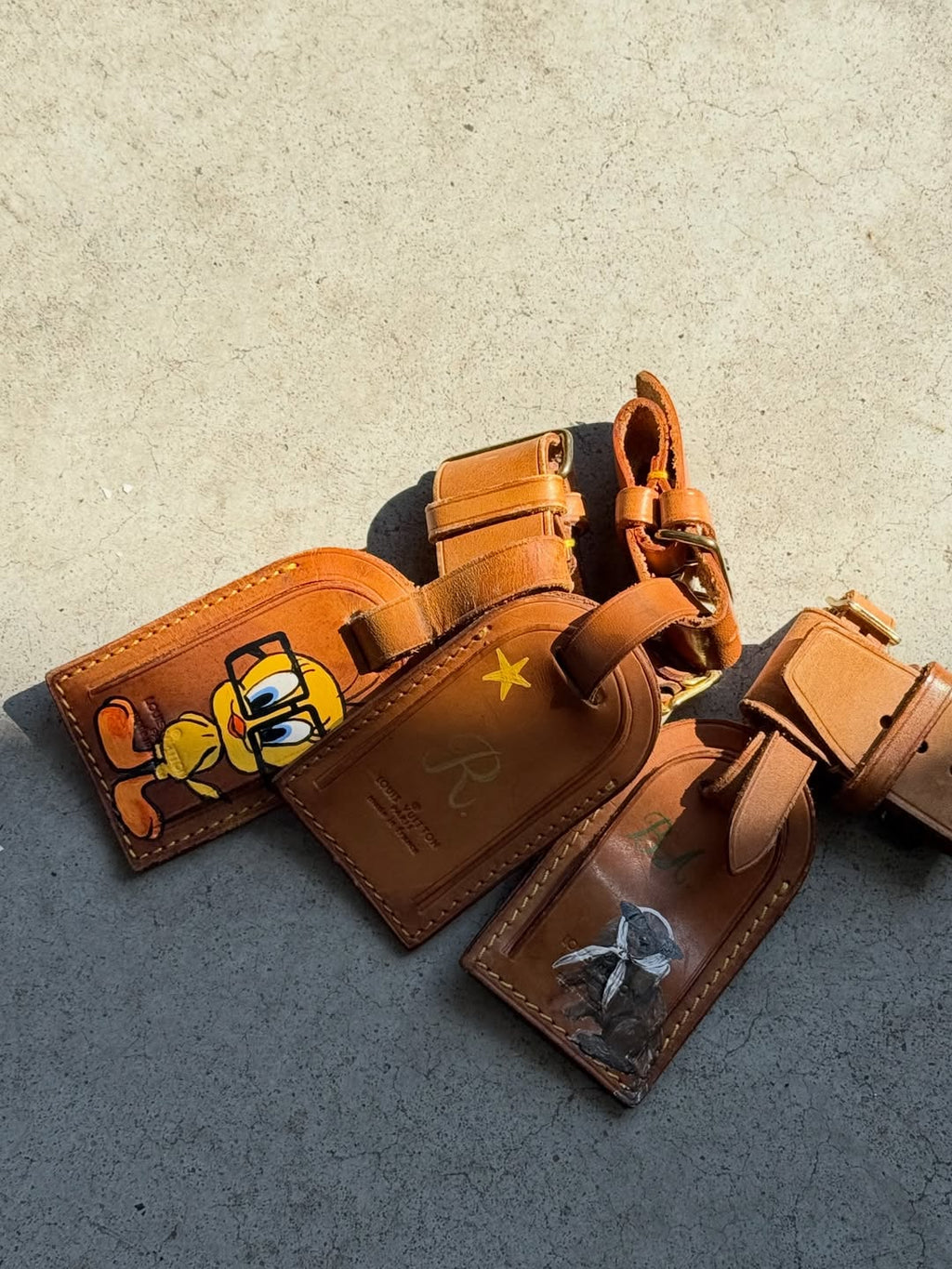 Louis Vuitton - Name tag + Poignet