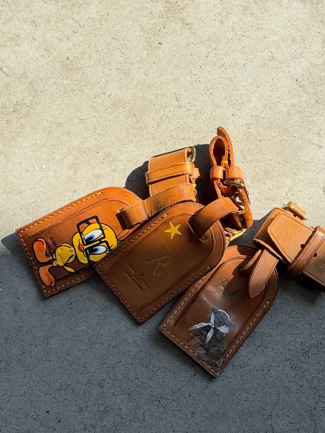 Louis Vuitton - Name tag + Poignet