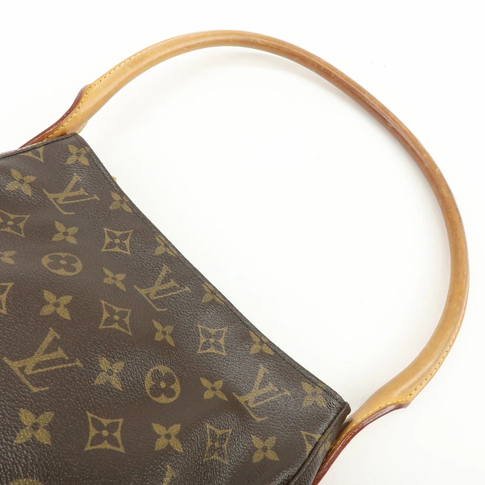 Louis Vuitton - Looping MM